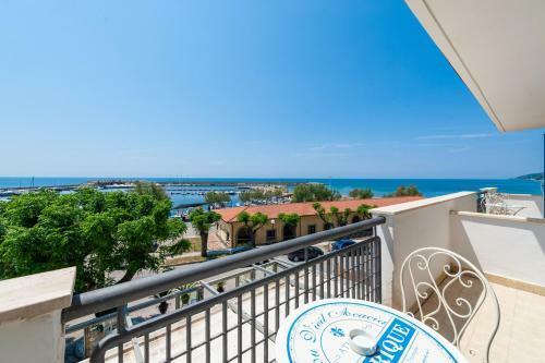 Family Driven Beach Hotel Il Porto