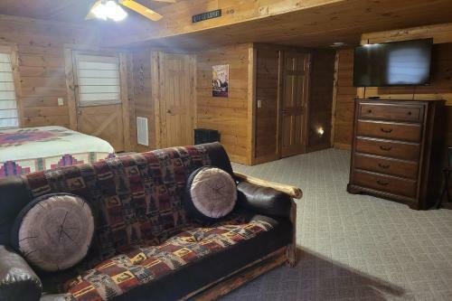 Bridgewood Cabin