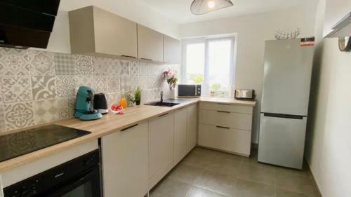 Apartamento Chaleureux, Clair, Balcon, 2sdb, Centre � Pied