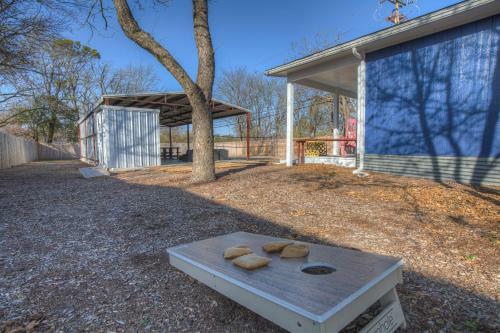 Wow! Haus With Hot Tub, Fire Pit And Games Galore!