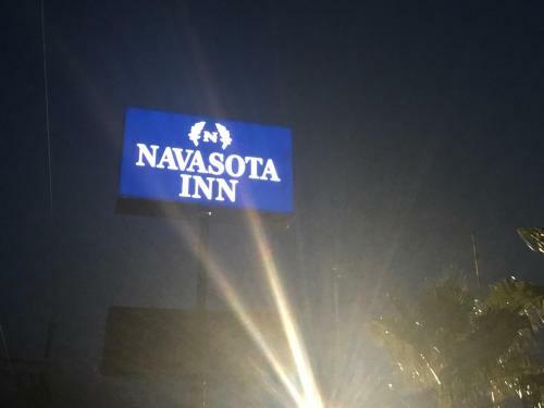 Hotel Navasota Inn