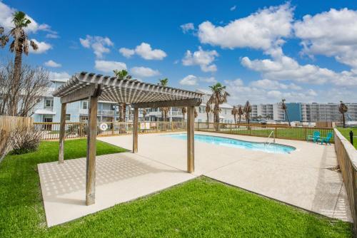 Sunrise Villas 210