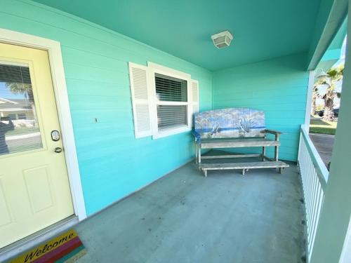 Dive On In And Enjoy Life At The Diving Dolphin! Home