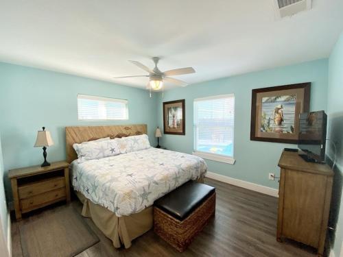 Dive On In And Enjoy Life At The Diving Dolphin! Home