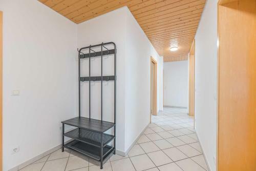 Plain And Cozy Apartment Nearby T�bingen