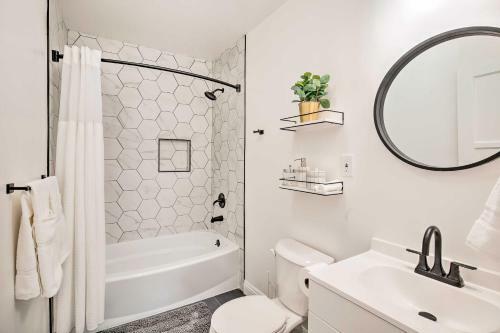 Apartamento Renovated, Chic La Unit In Central Location!