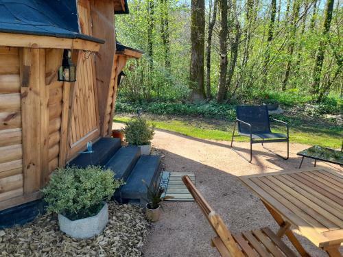 Hostal A L'or�e Du C�dre
