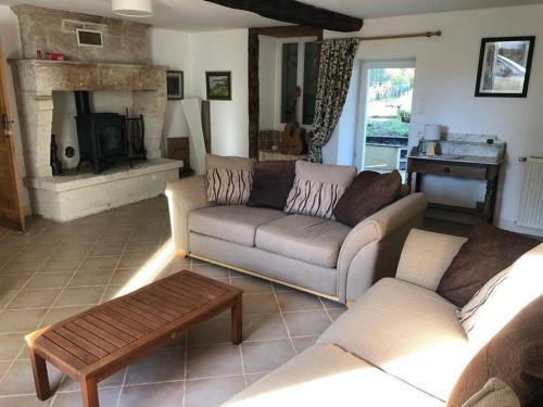 Grande Maison Enti�re Class�e 3 * Avec Piscine