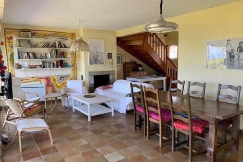 House 140 M2 With Garden-garage And Sea View