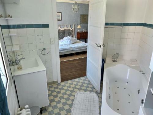 S001 Villa Avec Piscine Chauff�e Pour 6 Personnes