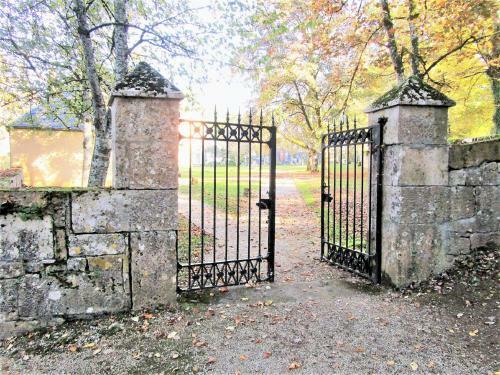 La Chapelle Du Chateau Lagarrigue