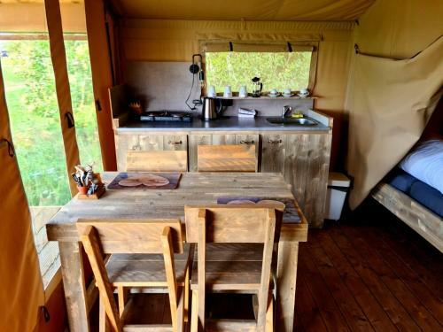 Camping Maeva Escapades Domaine Des Grandes C�tes ****