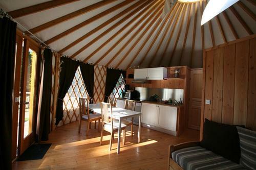 Camping Maeva Escapades Domaine Des Grandes C�tes ****