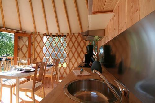 Camping Maeva Escapades Domaine Des Grandes C�tes ****