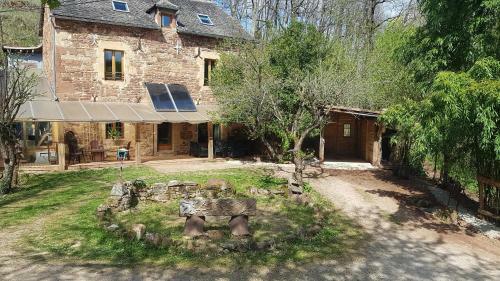 Maison Isol�e Dans Les Vignes Et Les Bois