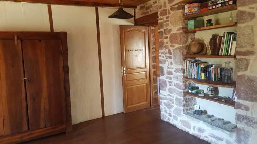 Maison Isol�e Dans Les Vignes Et Les Bois