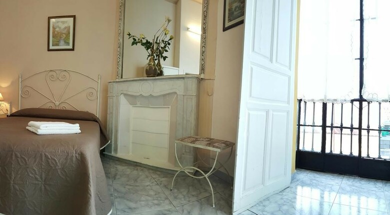 Hostal Pensi�n Riosol