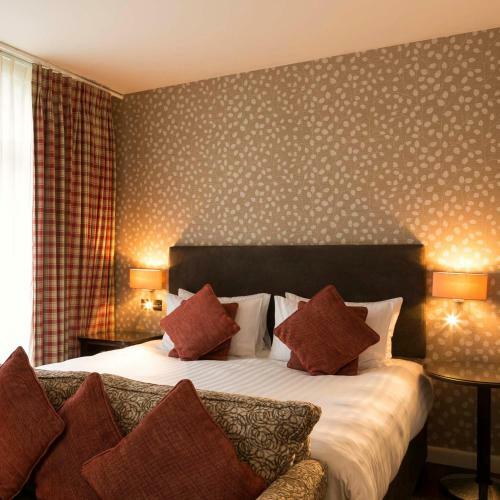 Somerville Hotel