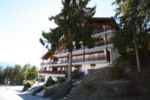 Apartamentos Residence Tsaumiau