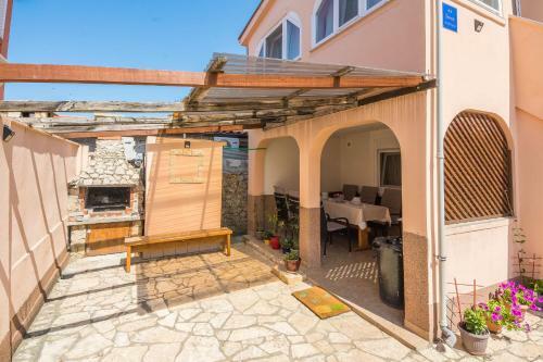 Apartment Jelena 50m From The Beach