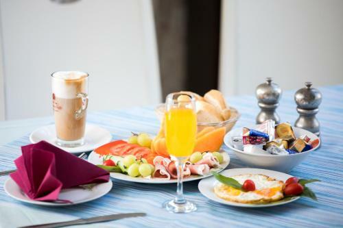 Hostal Apartments O Sole Mio