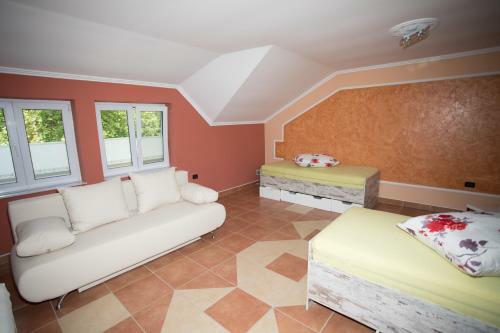 Hostal Apartments O Sole Mio
