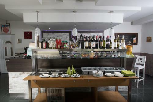 Hostal Apartments O Sole Mio