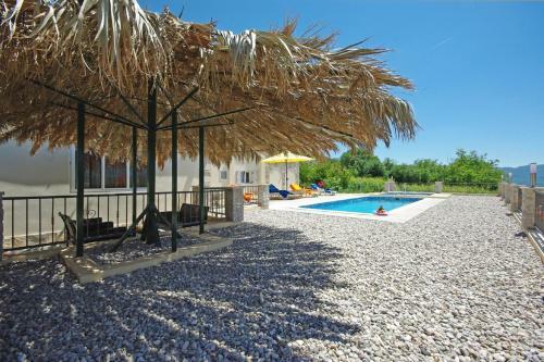 Villa Vila Nova With Private Heating Pool And Jacuzzi