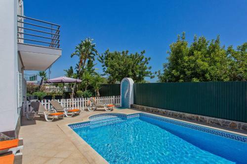 Villa Aila By Villa Plus