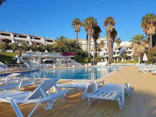 Apt 6 People - Large Private Terrace And Swimming Pool
