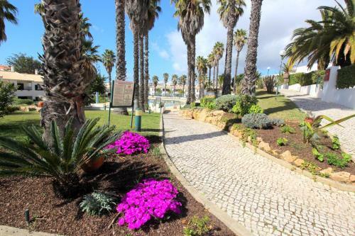 Apt 6 People - Large Private Terrace And Swimming Pool