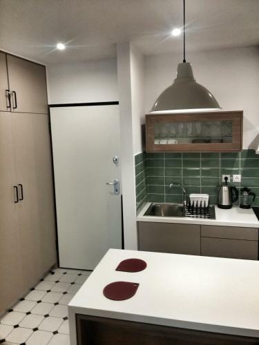 Central New Kolonaki Apartment