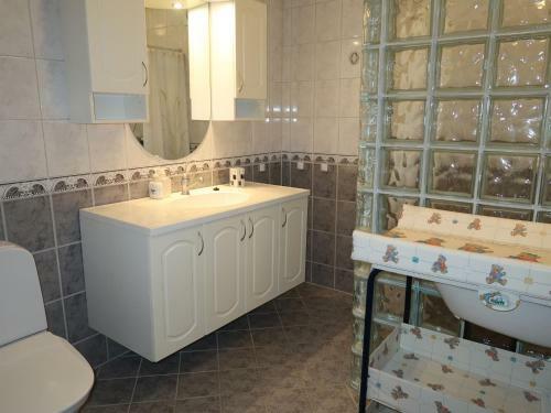 Holiday Home Gule Huset - Fjh639