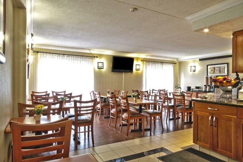 Hotel Comfort Inn Kitchener - Standard Cb