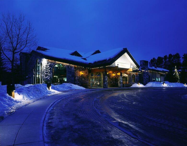 Hotel Lake Louise Inn