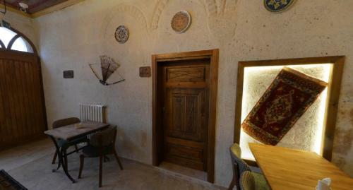 Zuwinasa House Hotel