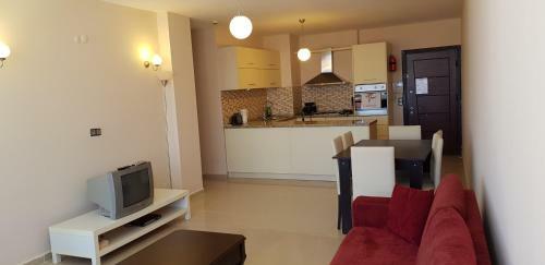 Quality Apartments In Small Private Community