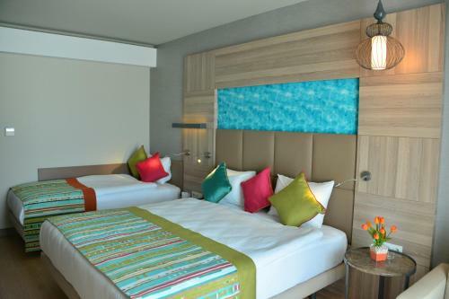 Long Beach Harmony Hotel