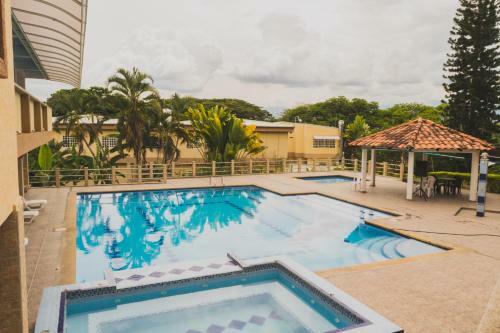 Hotel Manantial