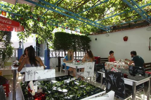 Hostal Nese Hotel