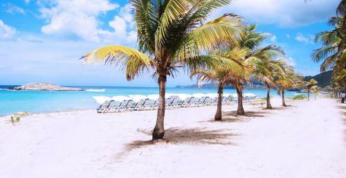 Costa Caribe Beach Hotel & Resort