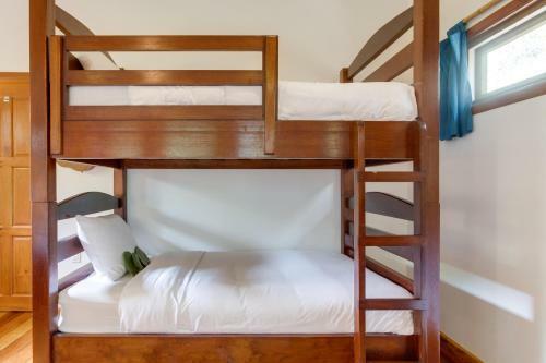 Hotel Mariposa Belize Beach Resort