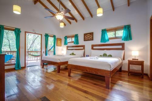 Hotel Mariposa Belize Beach Resort
