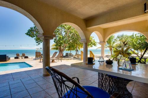 Hotel Mariposa Belize Beach Resort