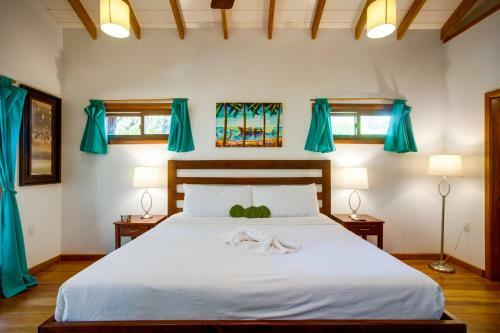 Hotel Mariposa Belize Beach Resort