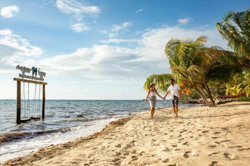 Hotel Mariposa Belize Beach Resort
