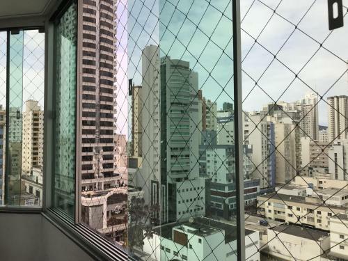 Apartamento Incr�vel Ap A 100m Do Mar Com Ar E Wi-fi