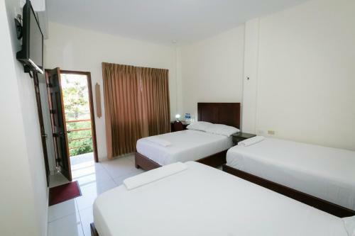 Hotel Mediterraneo Inn