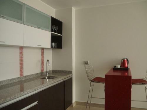 Apart Hotel Petit Palace Suites