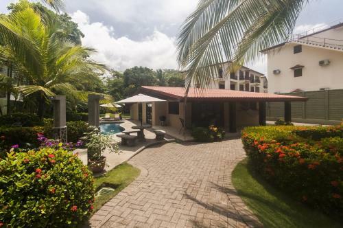 Casa Mandolina On The Beach In Jaco